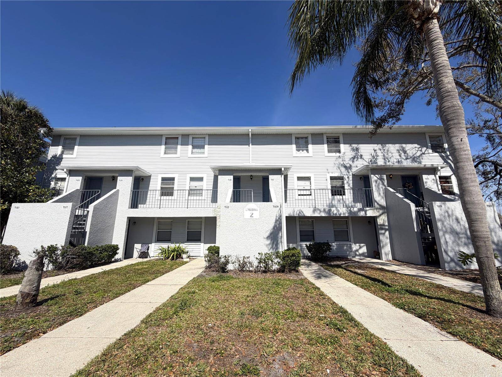 7113 E BANK DR #7113, Tampa, FL 33617