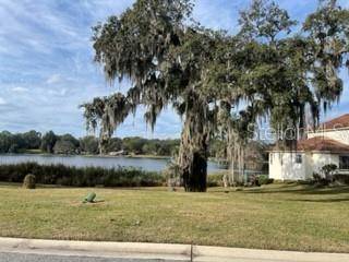 519 W BLUE WATER EDGE DR, Eustis, FL 32736