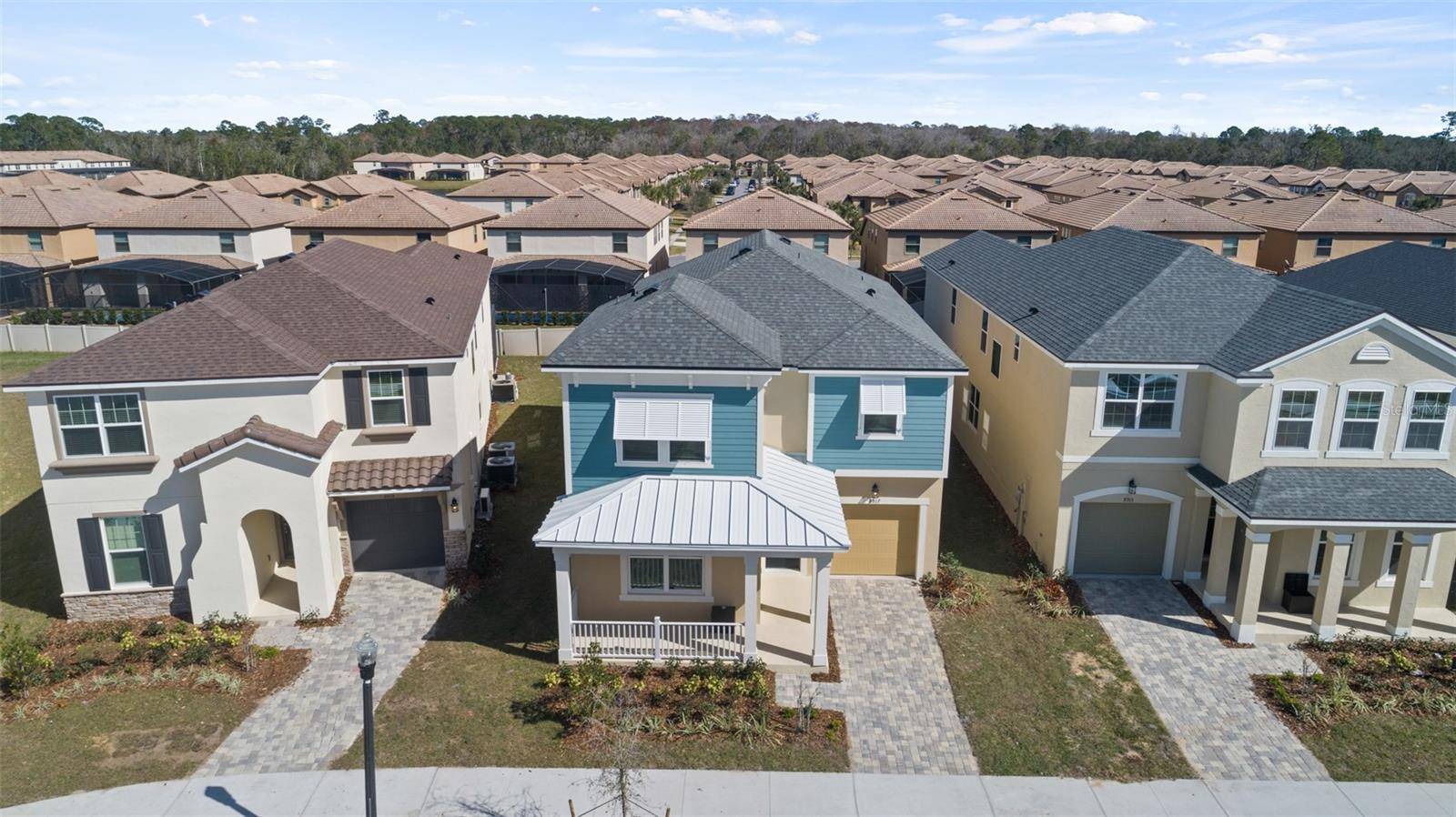 8917 COCONUT BREEZE DR, Kissimmee, FL 34747