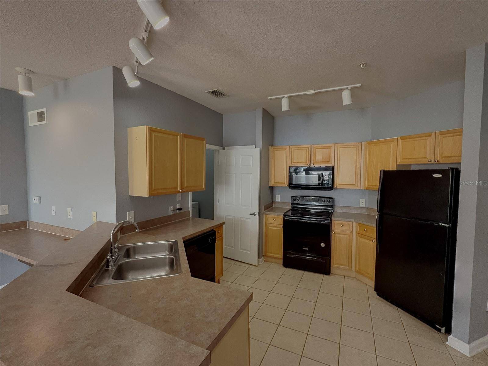 204 TERRACE RIDGE CIR #204, Davenport, FL 33896