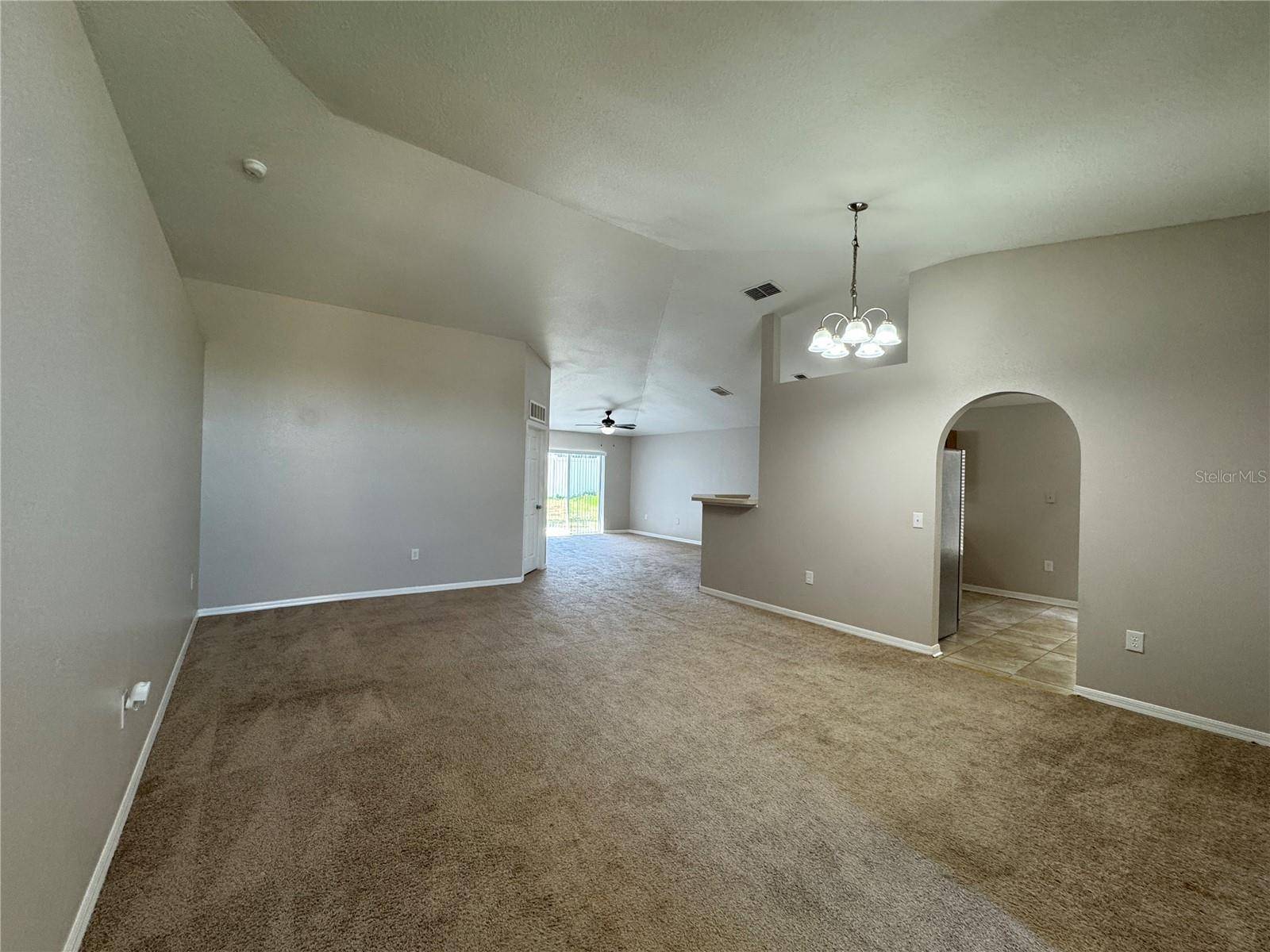 357 SQUIRES GROVE DR, Winter Haven, FL 33880