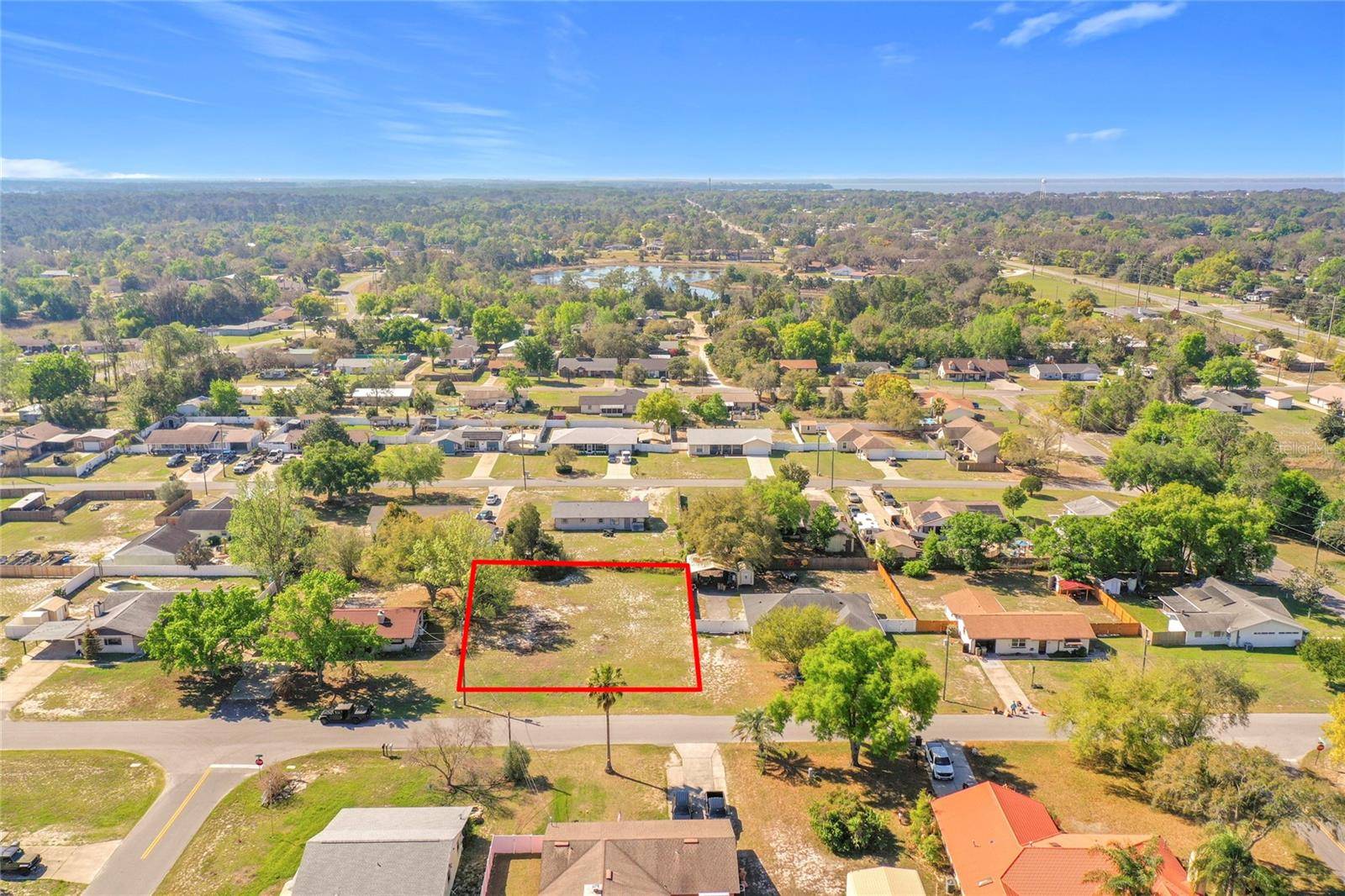 PINE ST, Leesburg, FL 34788
