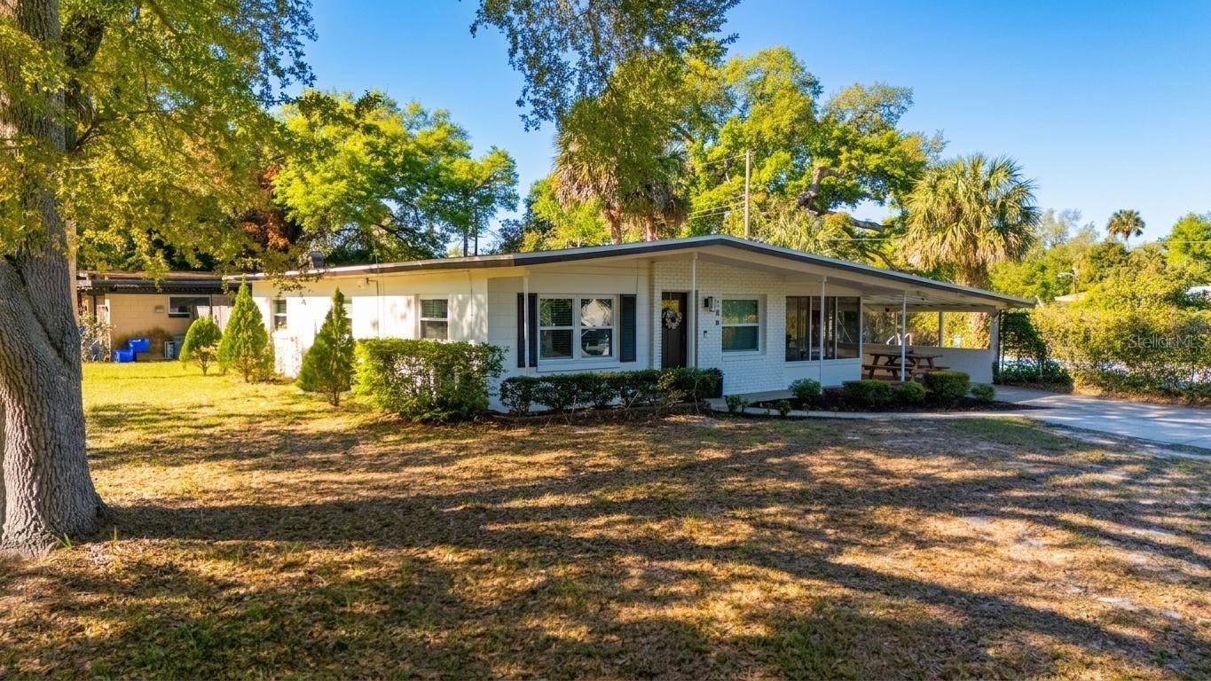 106 E JINKINS CIR, Sanford, FL 32773