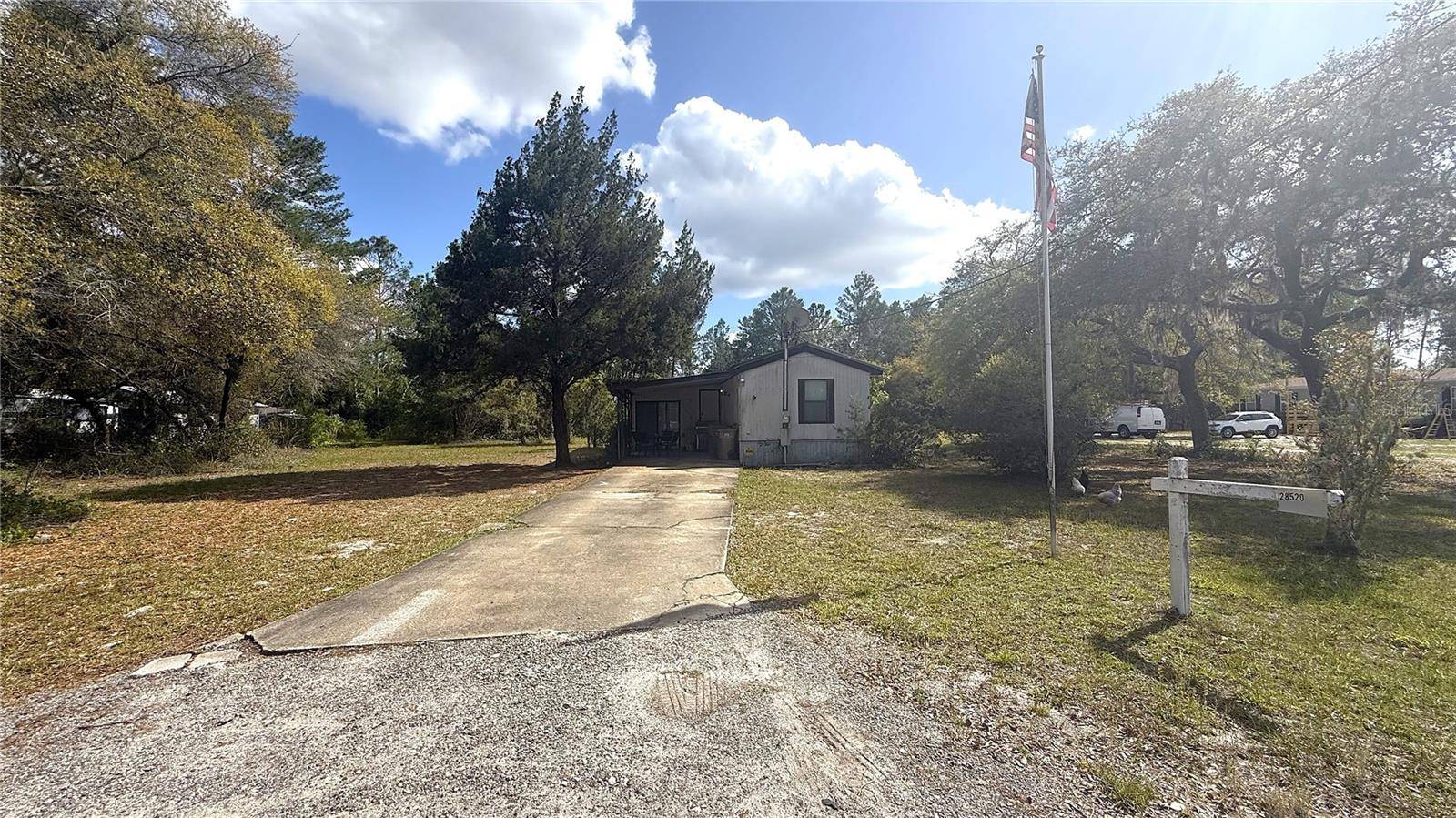 28520 HOLLY AVE, Paisley, FL 32767