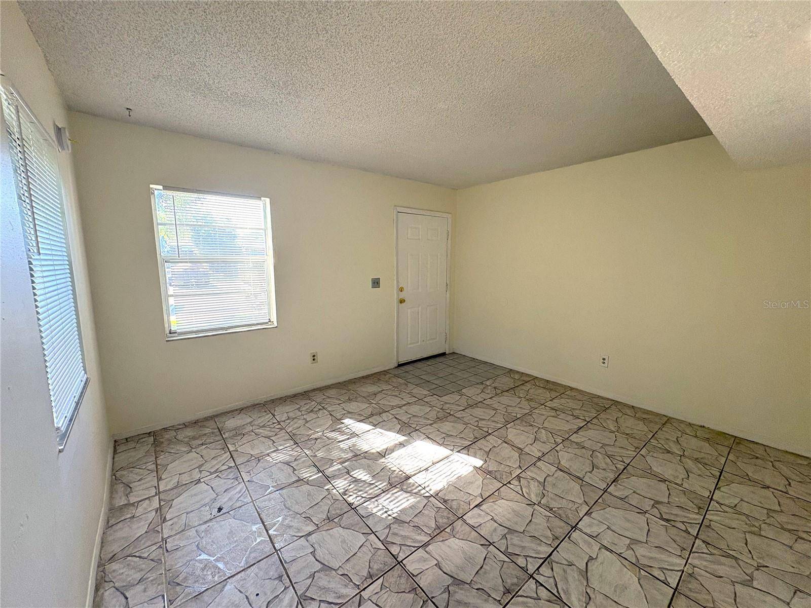 7120 WATERSIDE DR #106, Tampa, FL 33617
