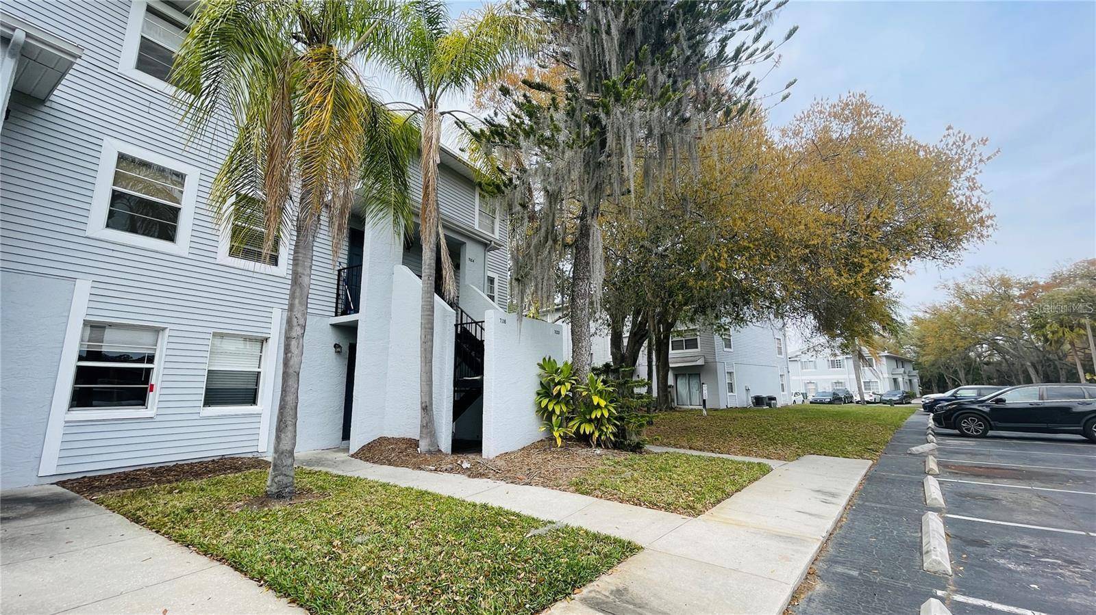 7120 WATERSIDE DR #106, Tampa, FL 33617