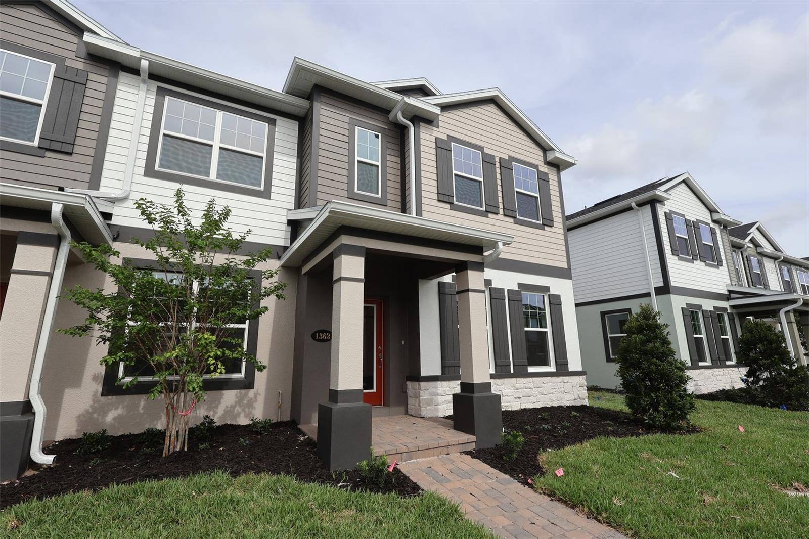 1362 MOUNT ROYAL DR, St Cloud, FL 34771