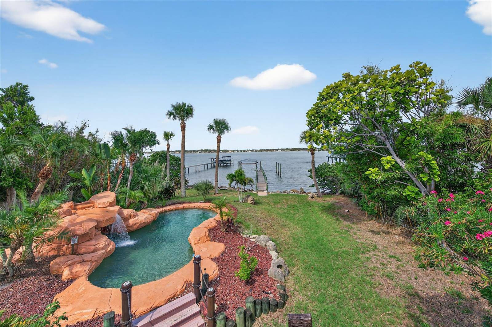 2904 S PENINSULA DR, Daytona Beach Shores, FL 32118