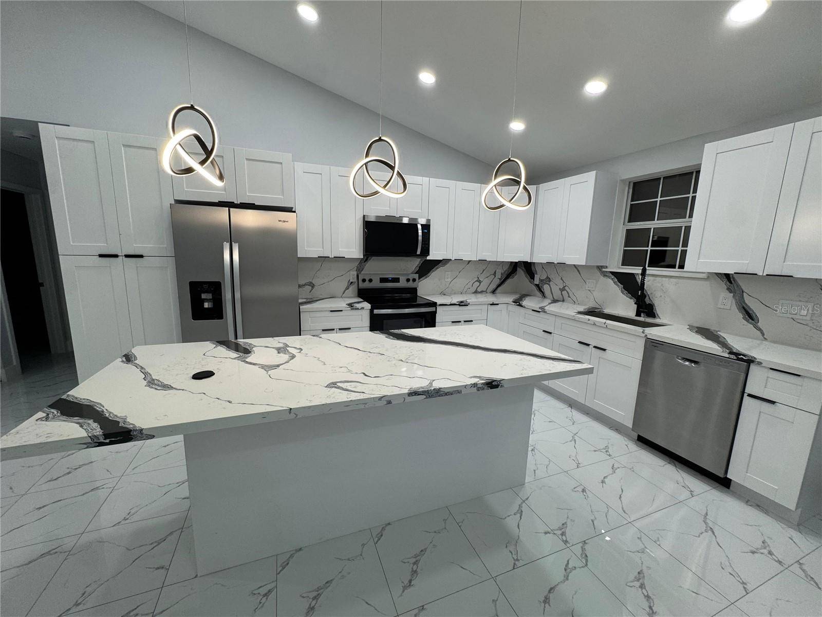 2555 W TAUNTON RD, Avon Park, FL 33825