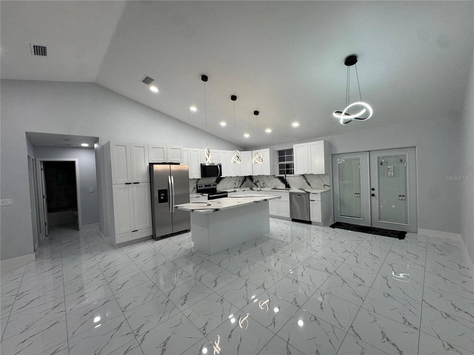 2555 W TAUNTON RD, Avon Park, FL 33825