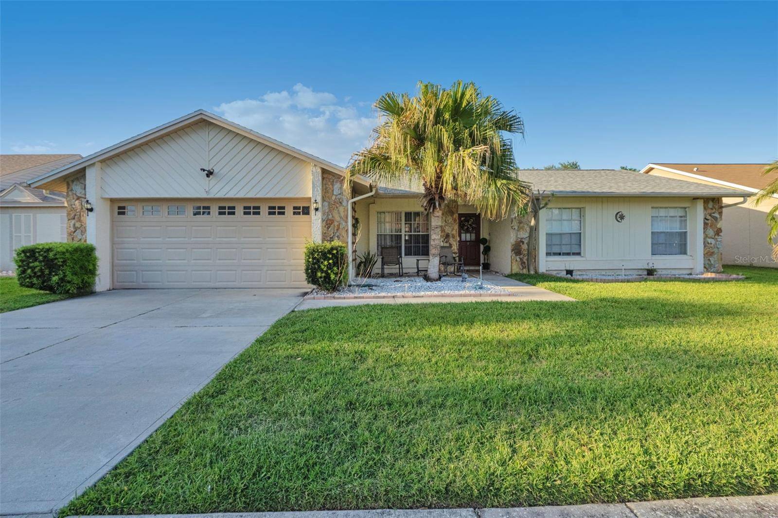 9724 CYPRESS POND AVE, Tampa, FL 33647