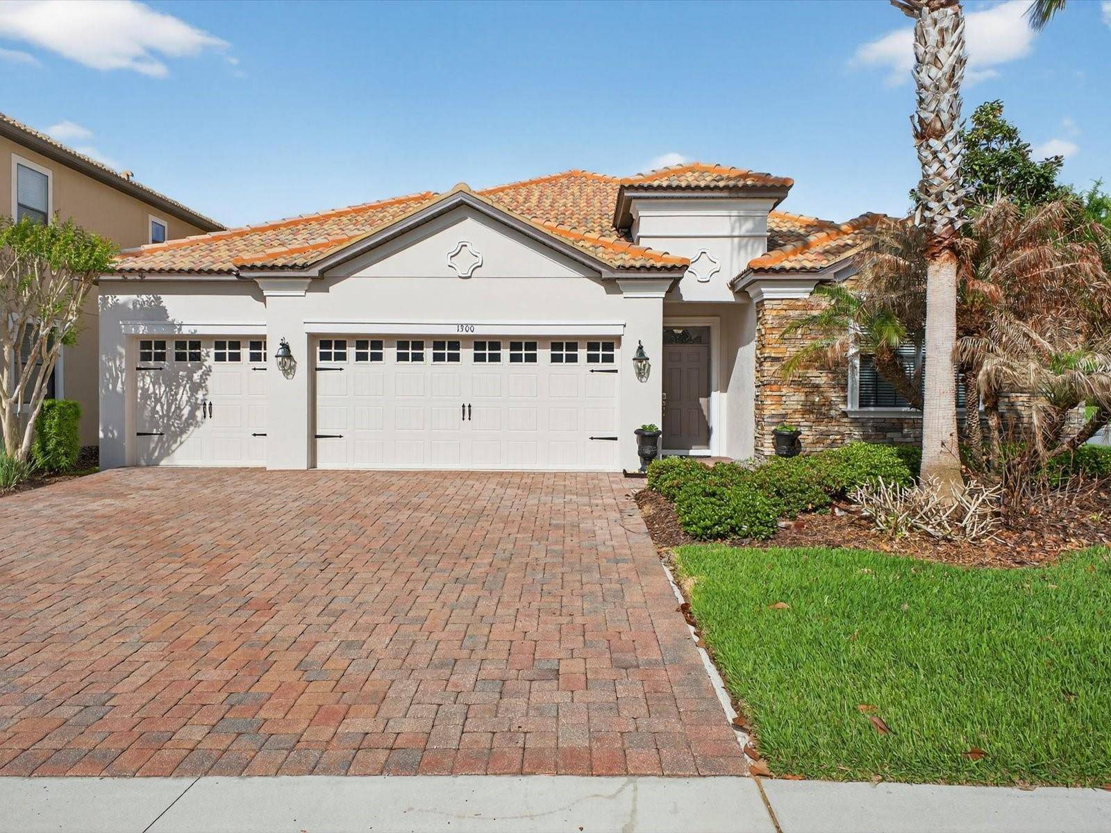 1300 GLENEAGLES LN, Davenport, FL 33896