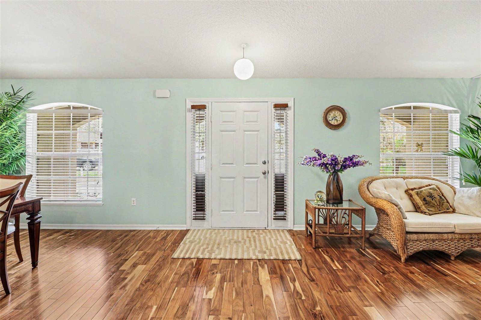 100 FESTIVE CT, Chuluota, FL 32766