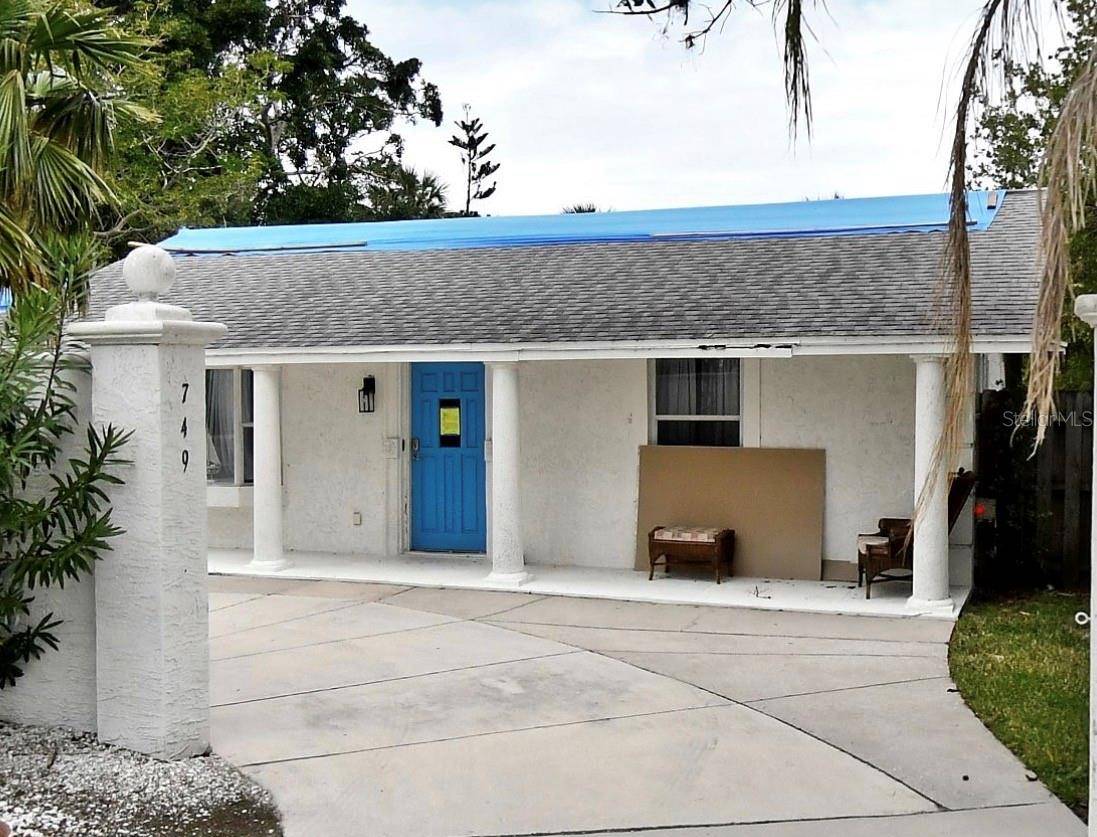 749 SIESTA DR, Sarasota, FL 34242