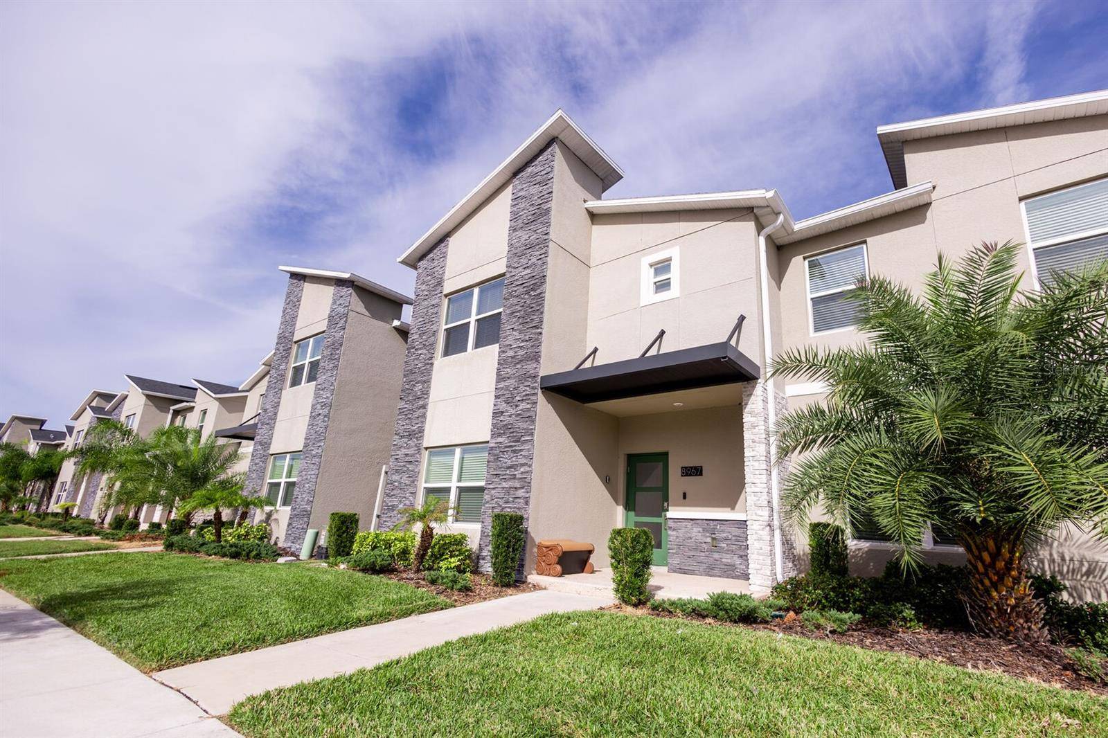 8967 CABOT CLIFFS DR, Davenport, FL 33896