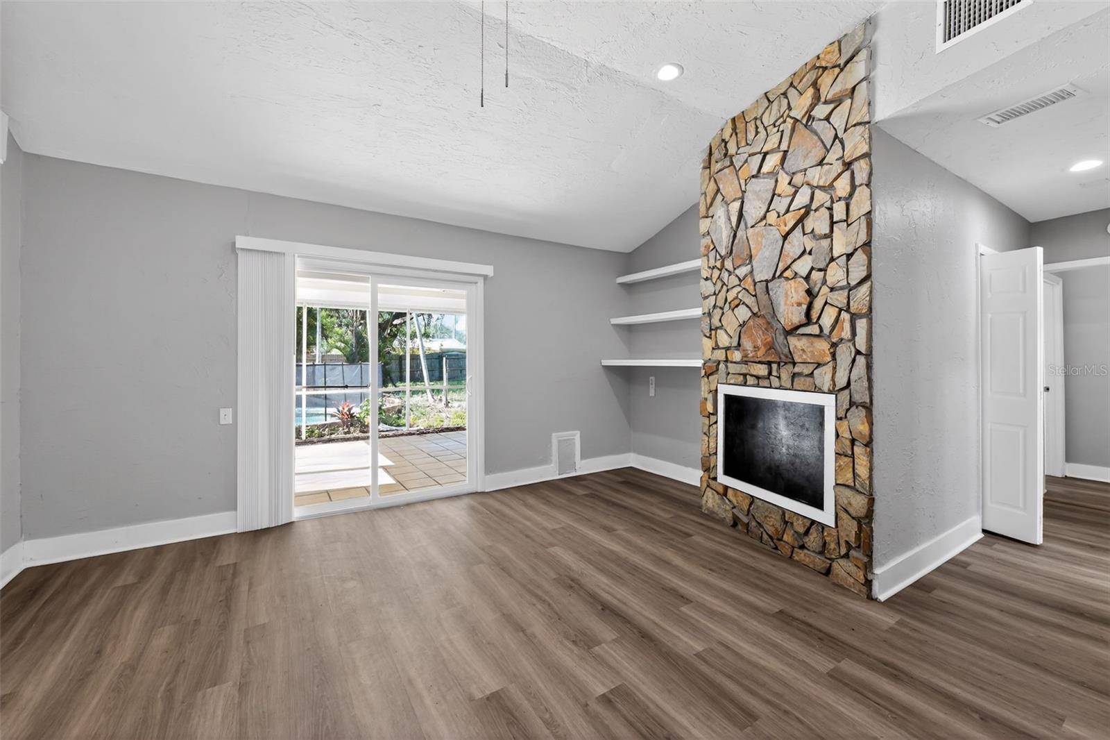 1150 52ND ST, Sarasota, FL 34234