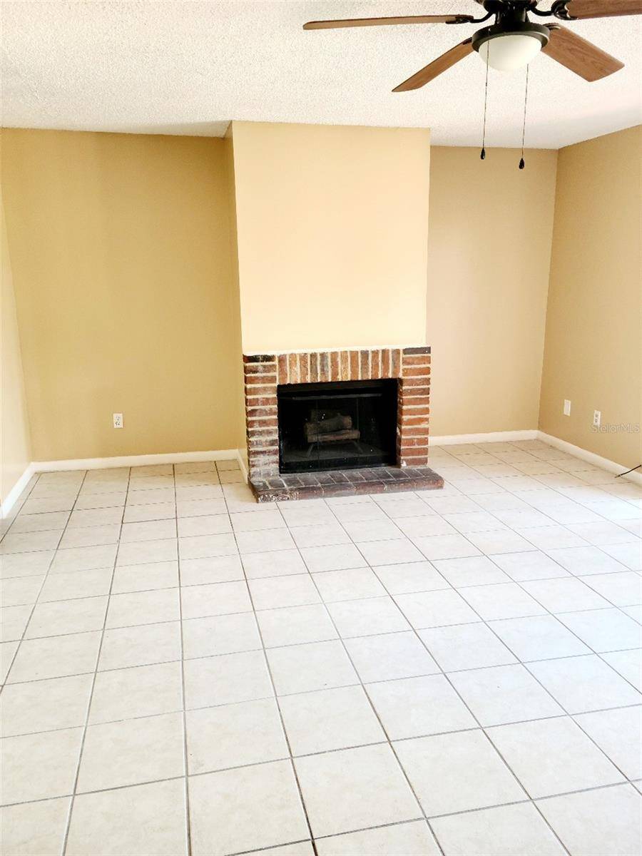 2330 HUNTINGTON GREEN CT #6, Orlando, FL 32839