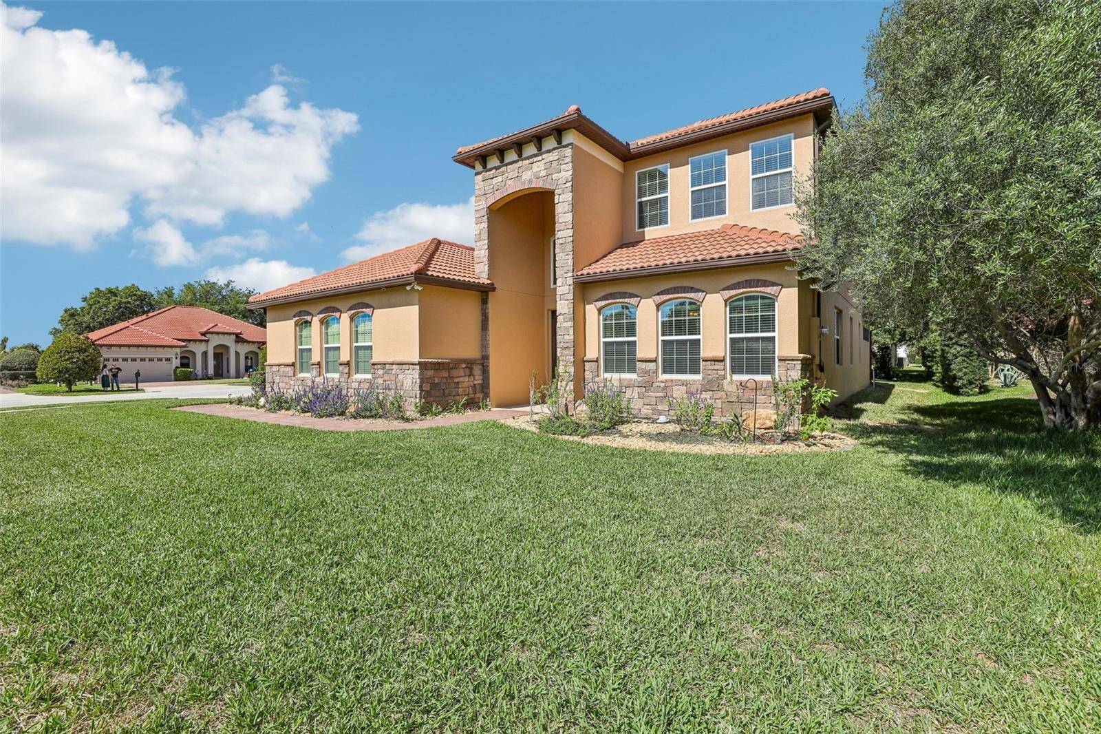 10151 YONAOMI CIR, Clermont, FL 34711