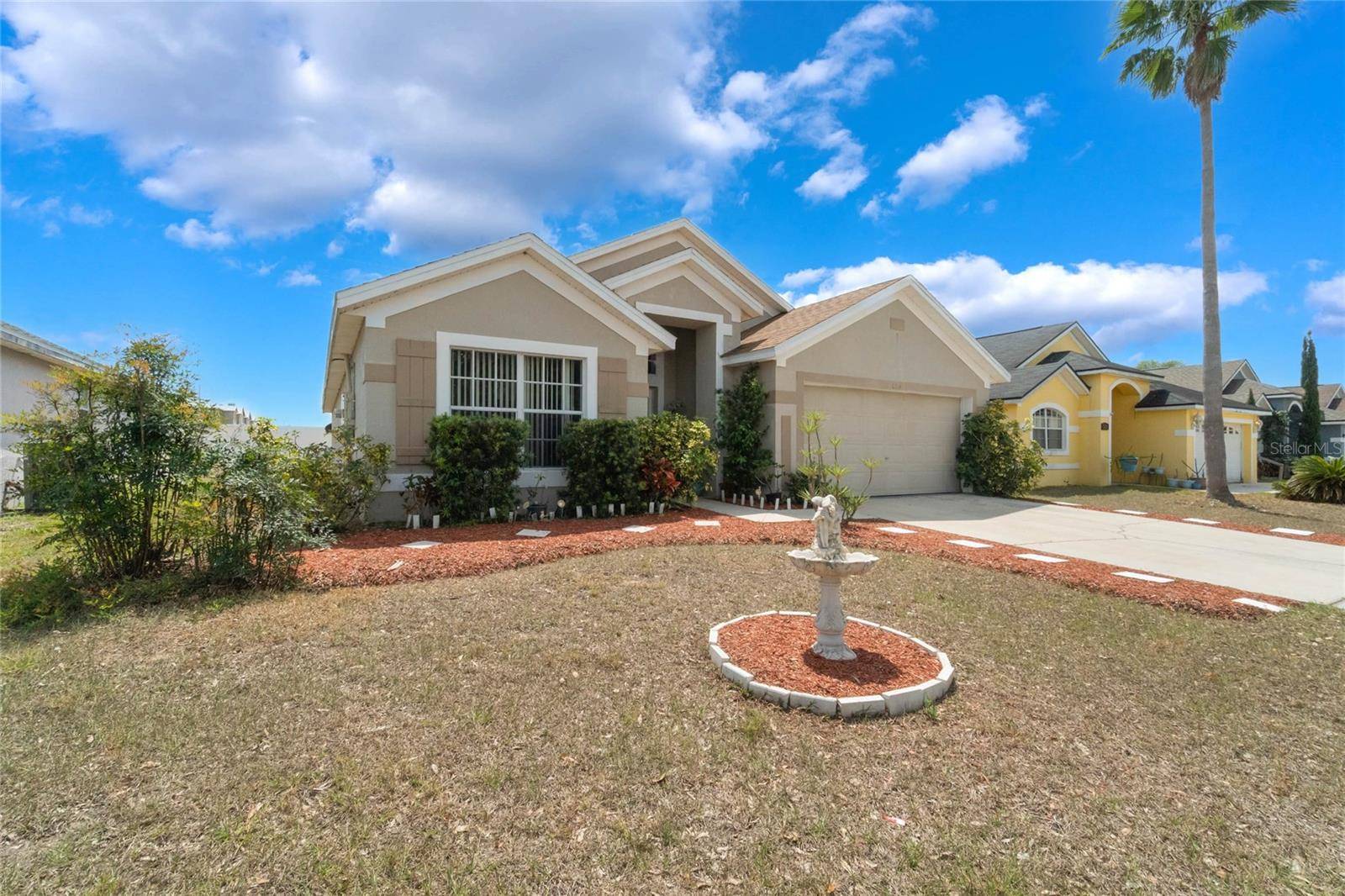 640 LADY DIANA DR, Davenport, FL 33837