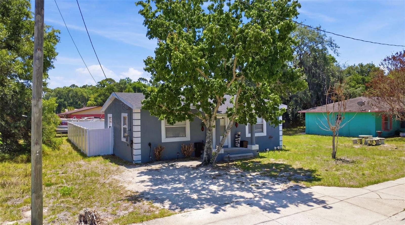 2559 HARRY T MOORE AVE, Mims, FL 32754