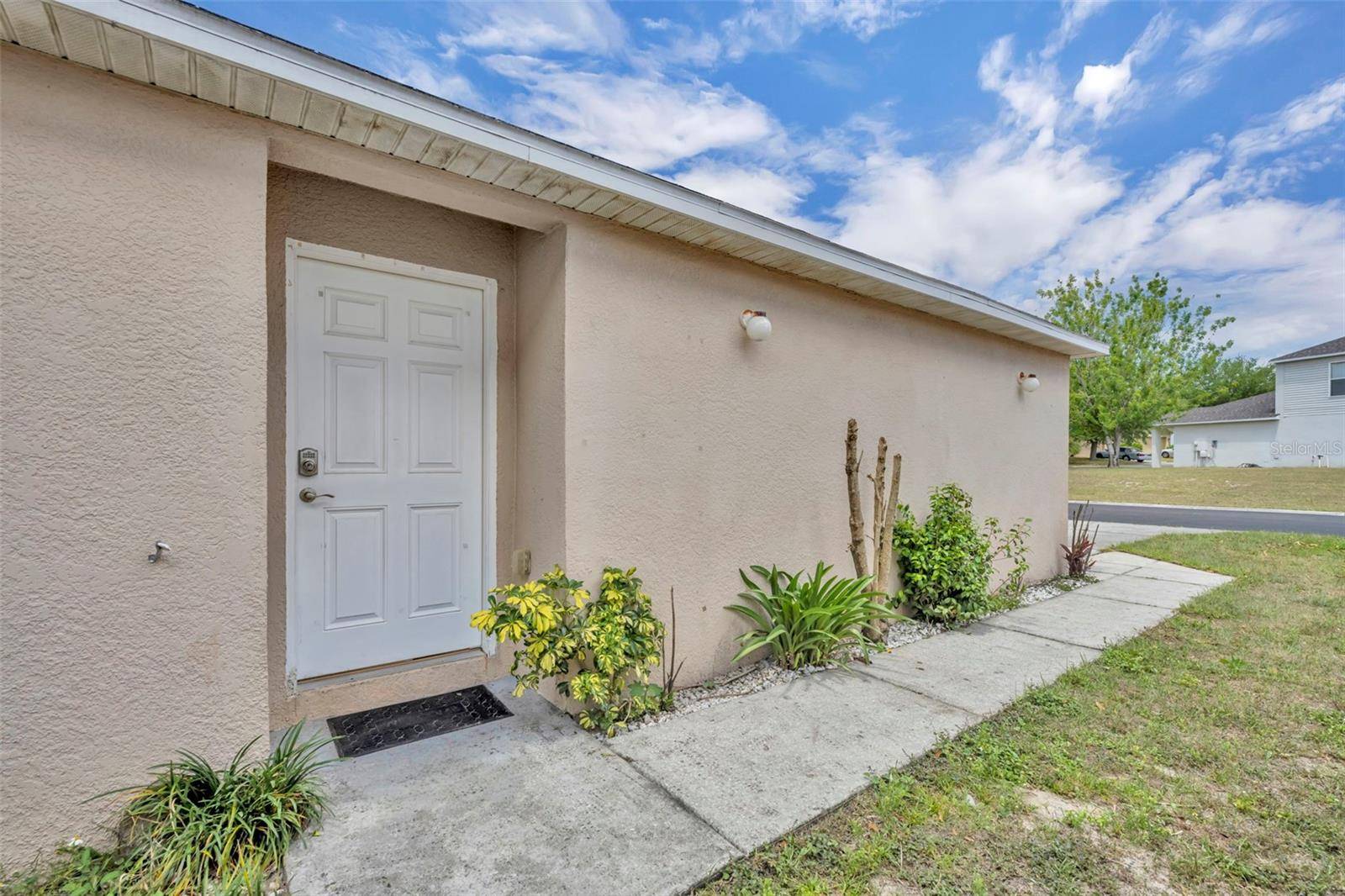 3147 WHISPERING TRAILS ST, Winter Haven, FL 33884