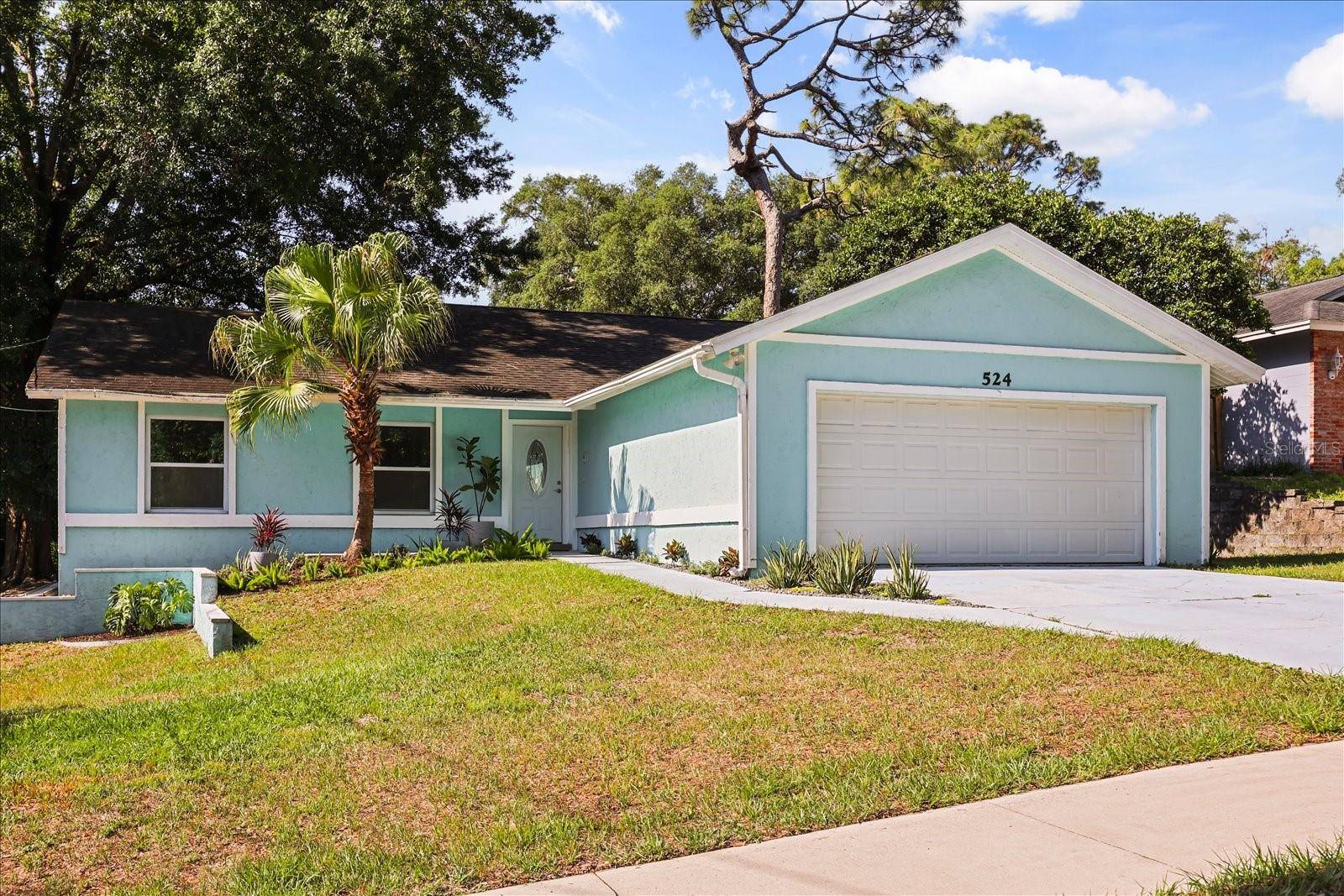 524 E HILLCREST ST, Altamonte Springs, FL 32701