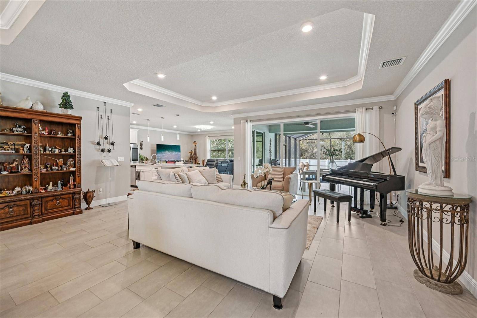 3955 OAK HOLLOW AVE, Vero Beach, FL 32966