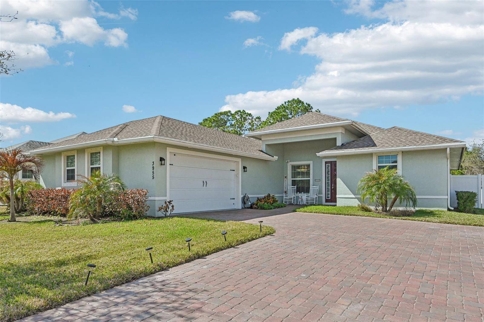 3955 OAK HOLLOW AVE, Vero Beach, FL 32966