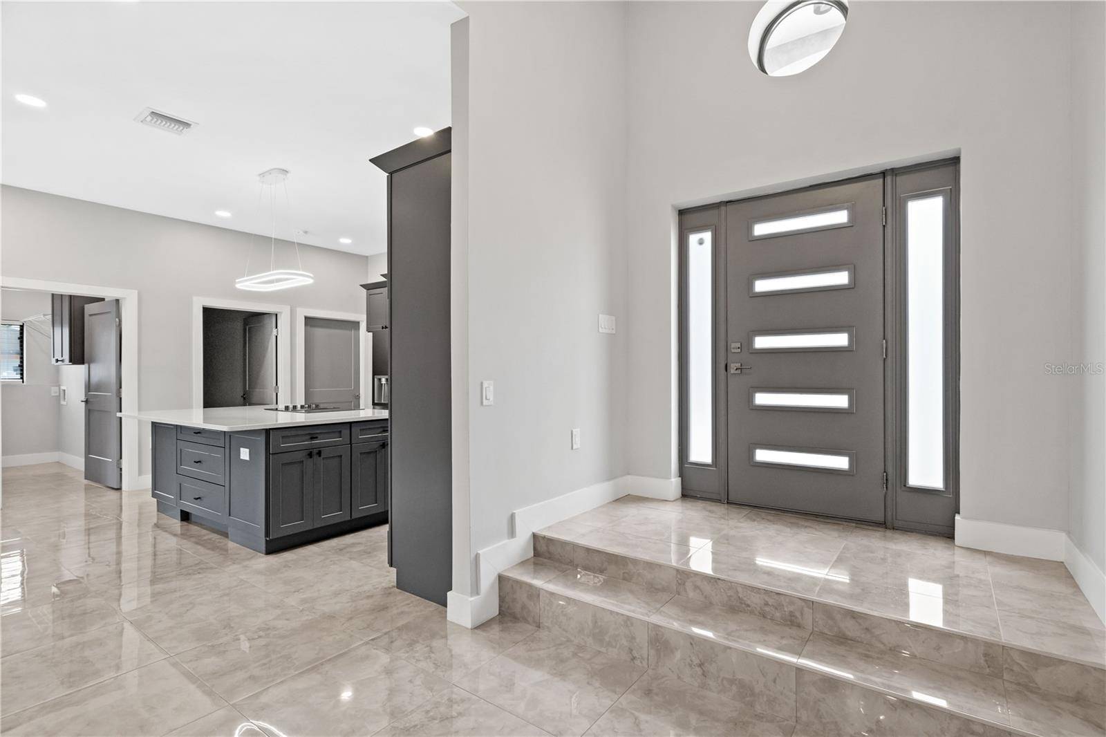 541 W LAKE BRANTLEY RD, Altamonte Springs, FL 32714