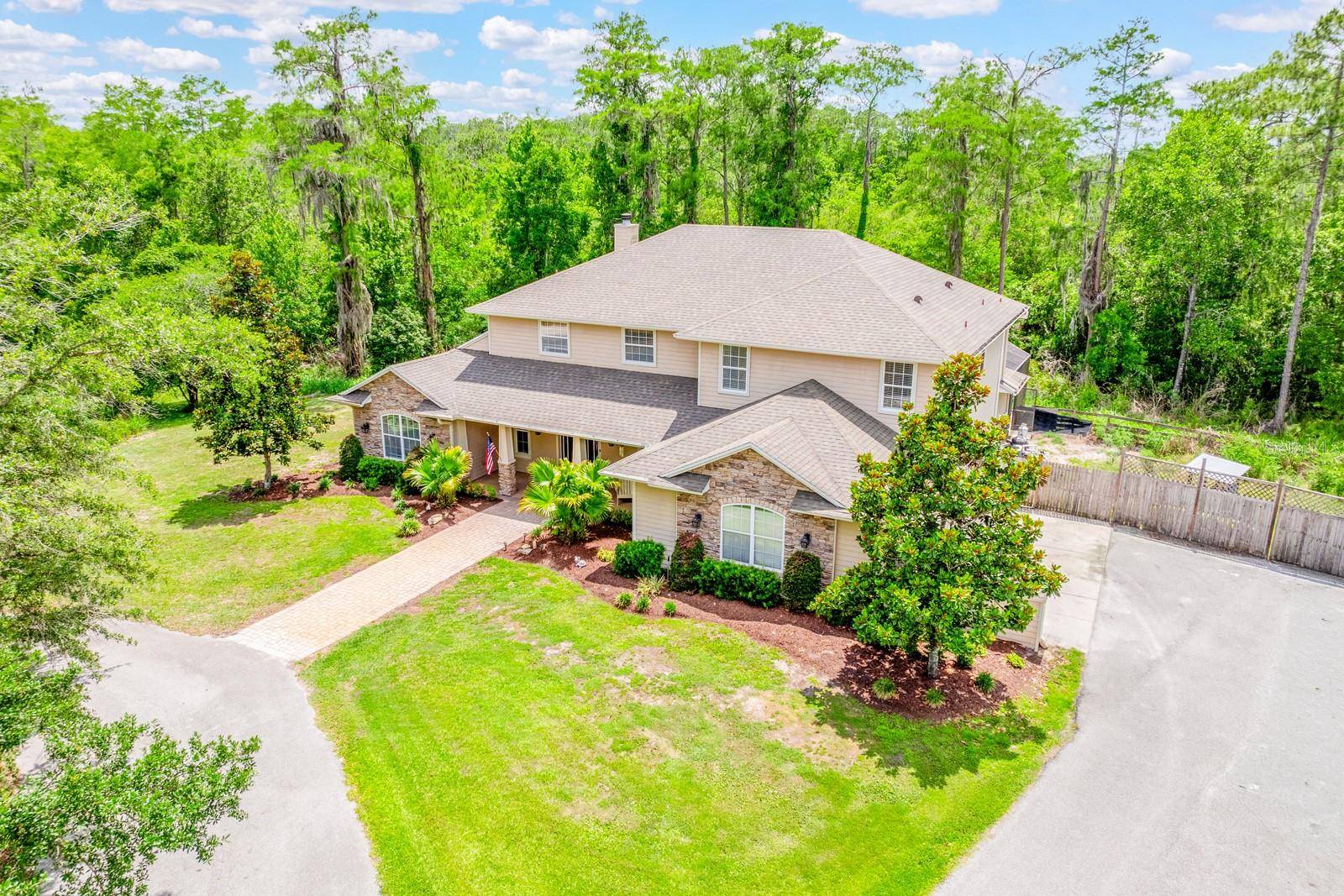 2756 LAKE PICKETT PL, Chuluota, FL 32766