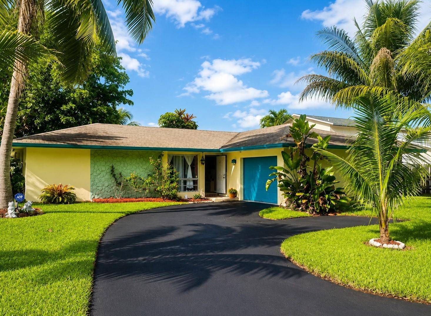 7551 SW 42ND PL, Davie, FL 33314