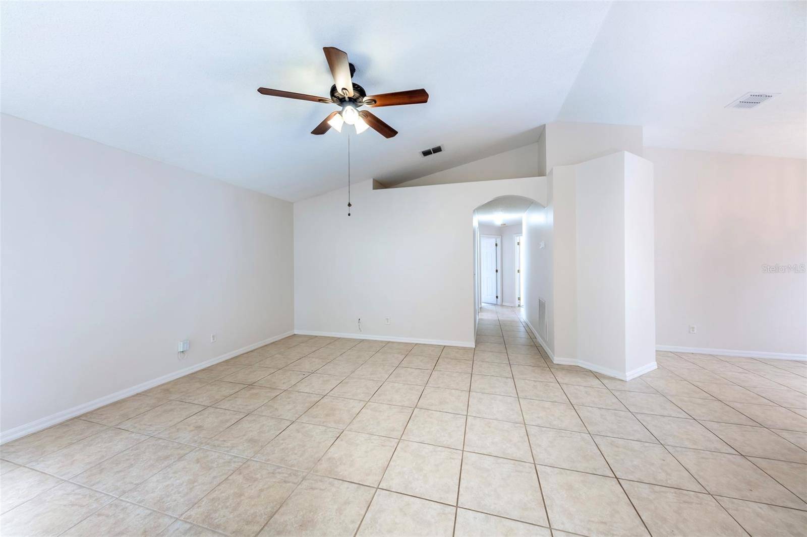 10109 VISTA COVE LN, Orlando, FL 32825