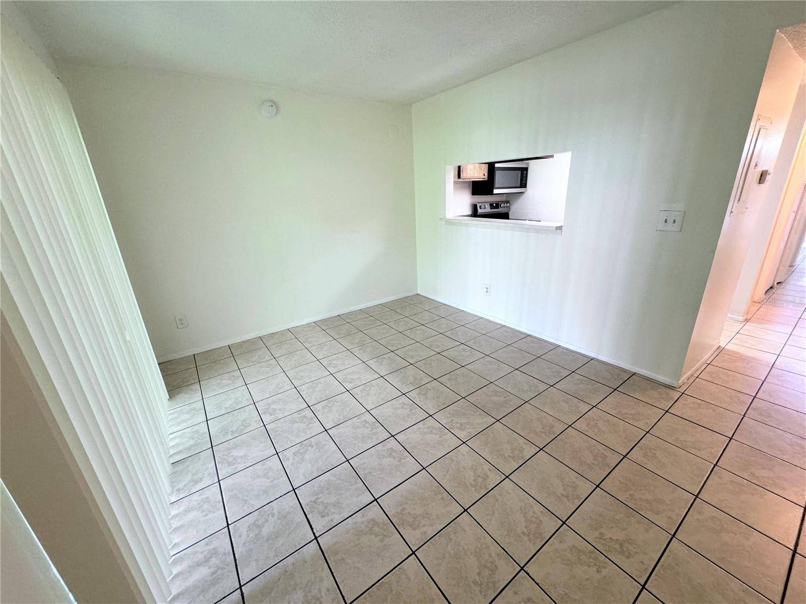 7177 E BANK DR #102, Tampa, FL 33617