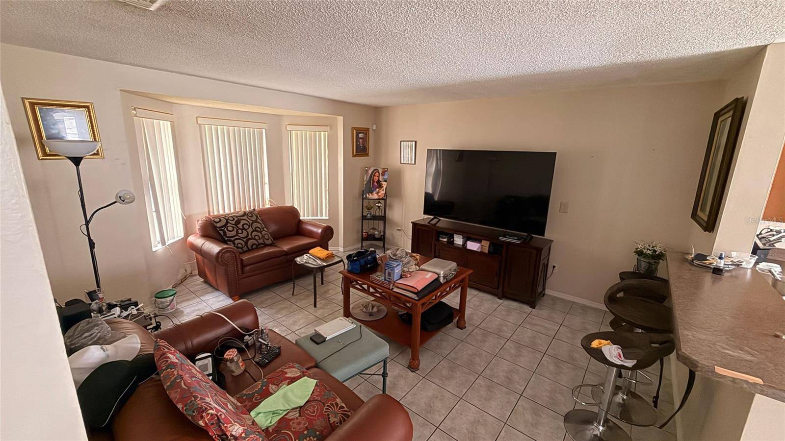 187 PINEWOOD CIR, Kissimmee, FL 34743