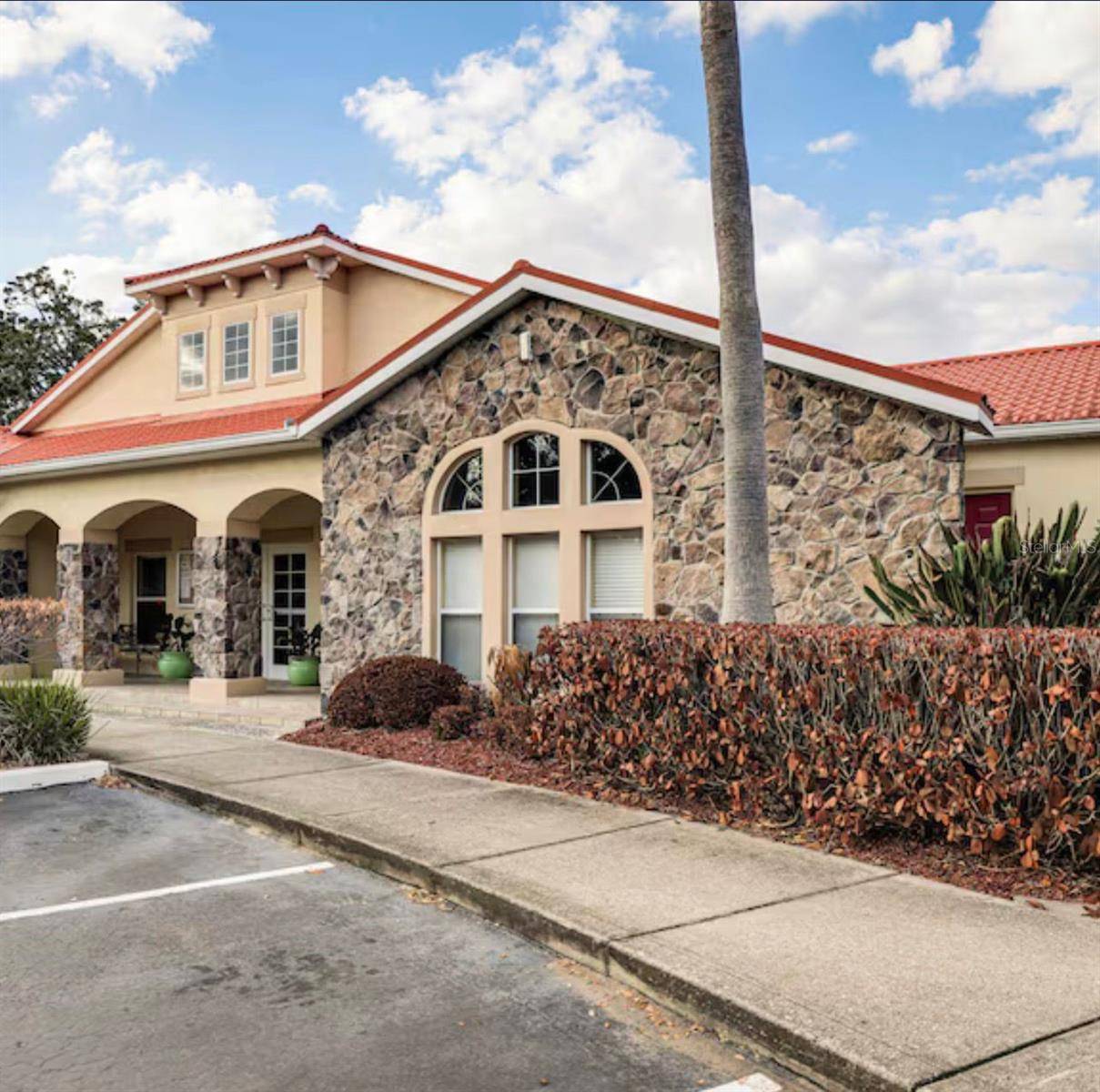 2704 CLUB CORTILE CIR, Kissimmee, FL 34746