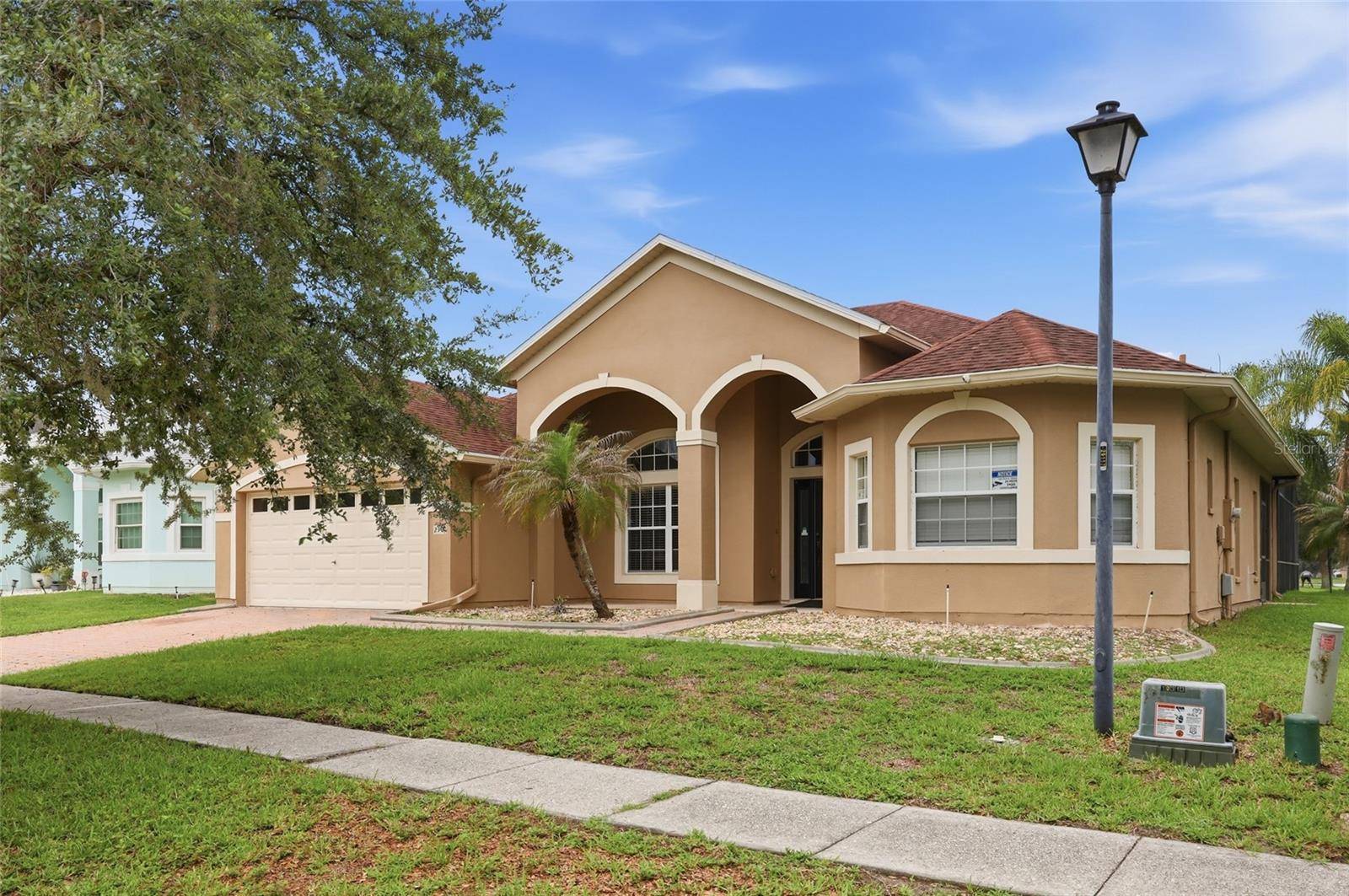 2901 SWEETSPIRE CIR, Kissimmee, FL 34746
