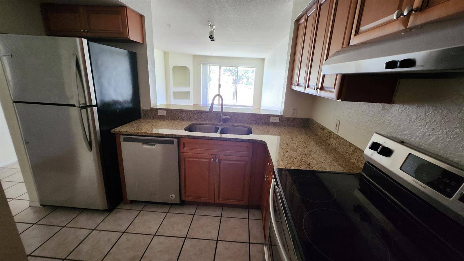 14013 FAIRWAY ISLAND DR #427, Orlando, FL 32837