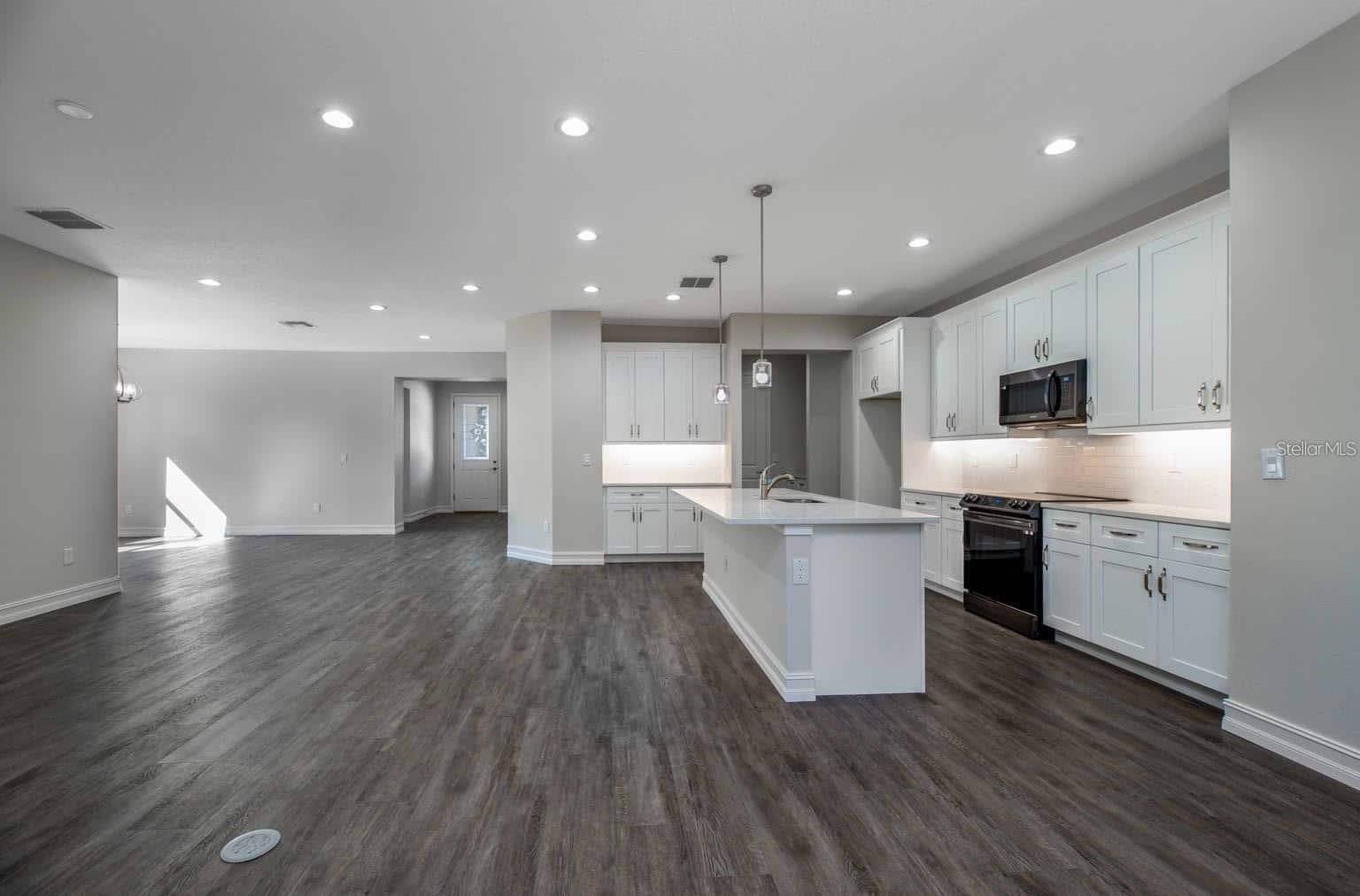 8340 NW 17TH CIR, Ocala, FL 34475