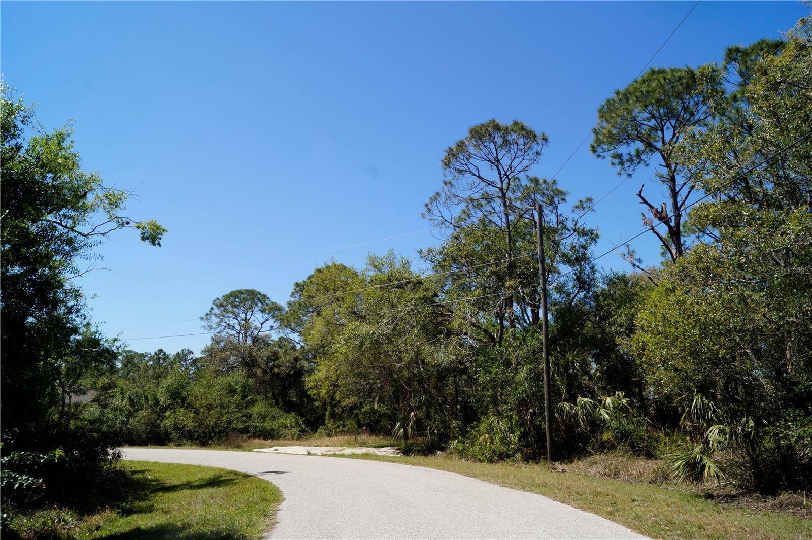 8370 CHORLEY AVE, North Port, FL 34291