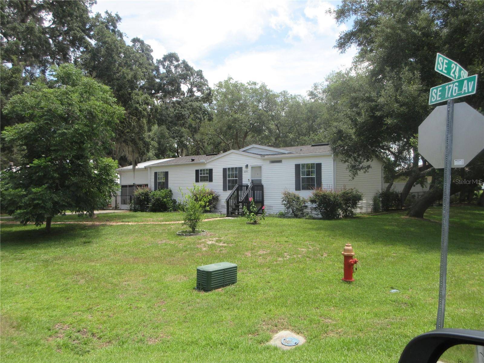 2391 SE 176TH AVE, Silver Springs, FL 34488