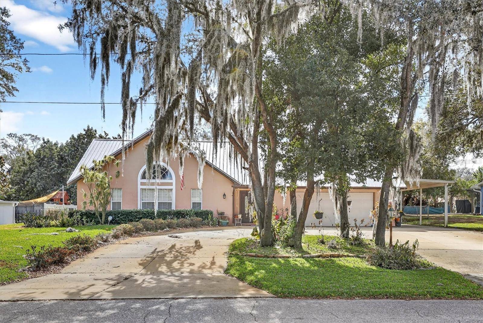 2725 W CHARING RD, Avon Park, FL 33825