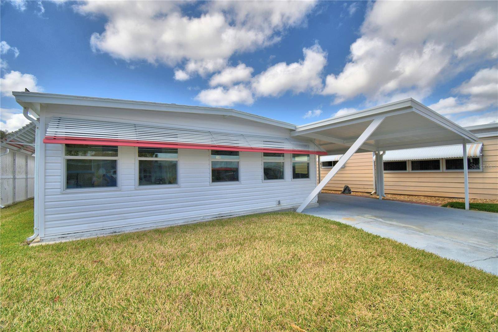145 HOLIDAY LN, Auburndale, FL 33823