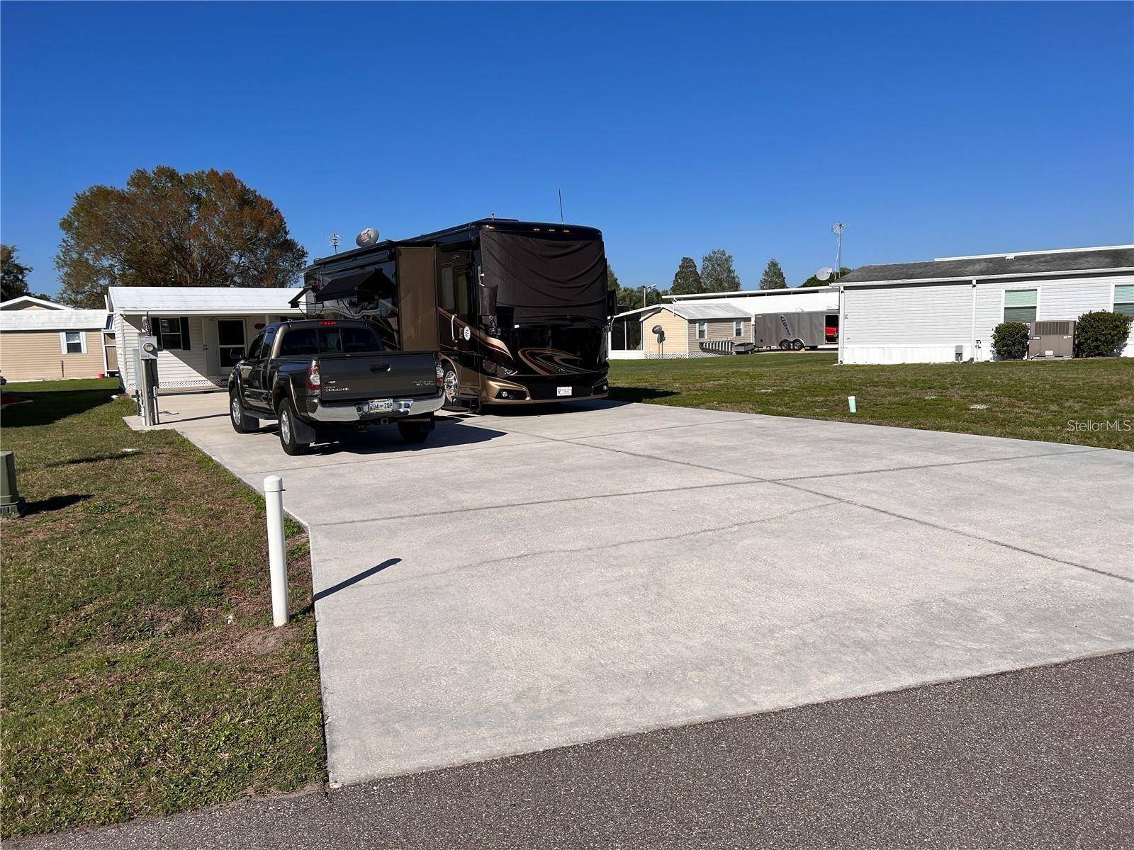 5062 SOUTHSHORE DR, Polk City, FL 33868