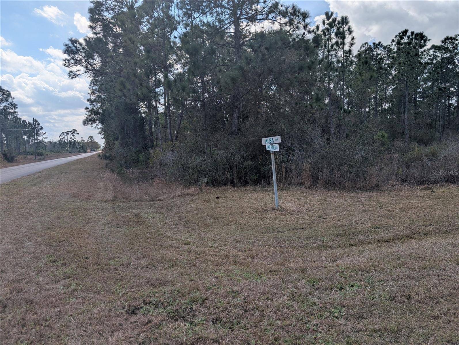 614 ALBA DR, Indian Lake Estates, FL 33855