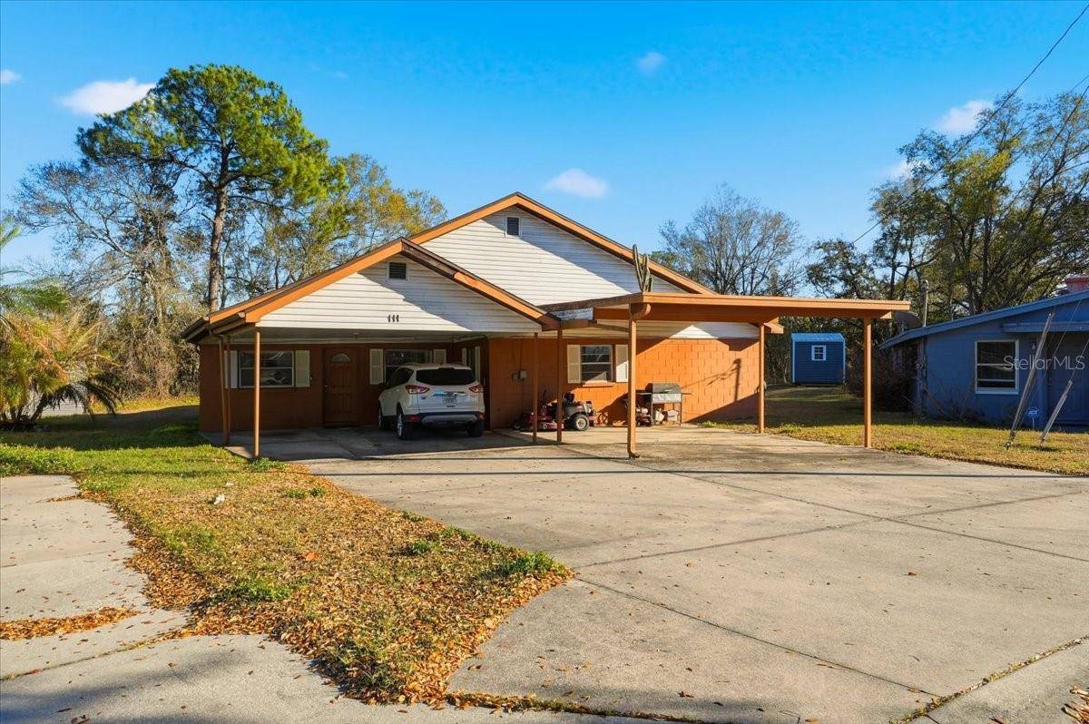 111 SUNSET DR E, Winter Haven, FL 33881