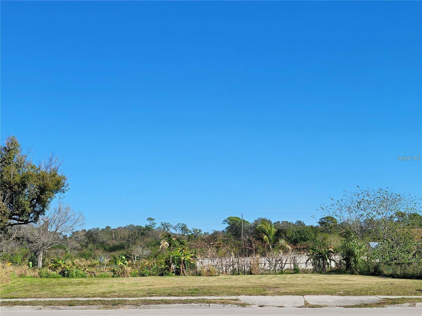 205 SNIVELY AVE, Eloise, FL 33880