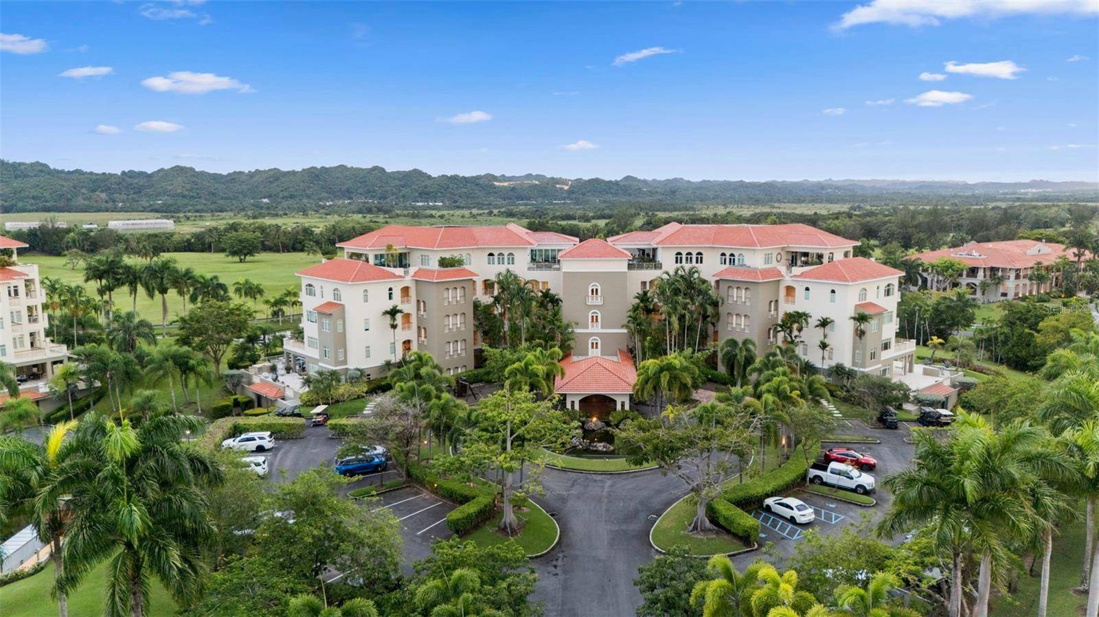 . COND PLANTATION VILLAGE ST #3-303, Dorado, PR 00646