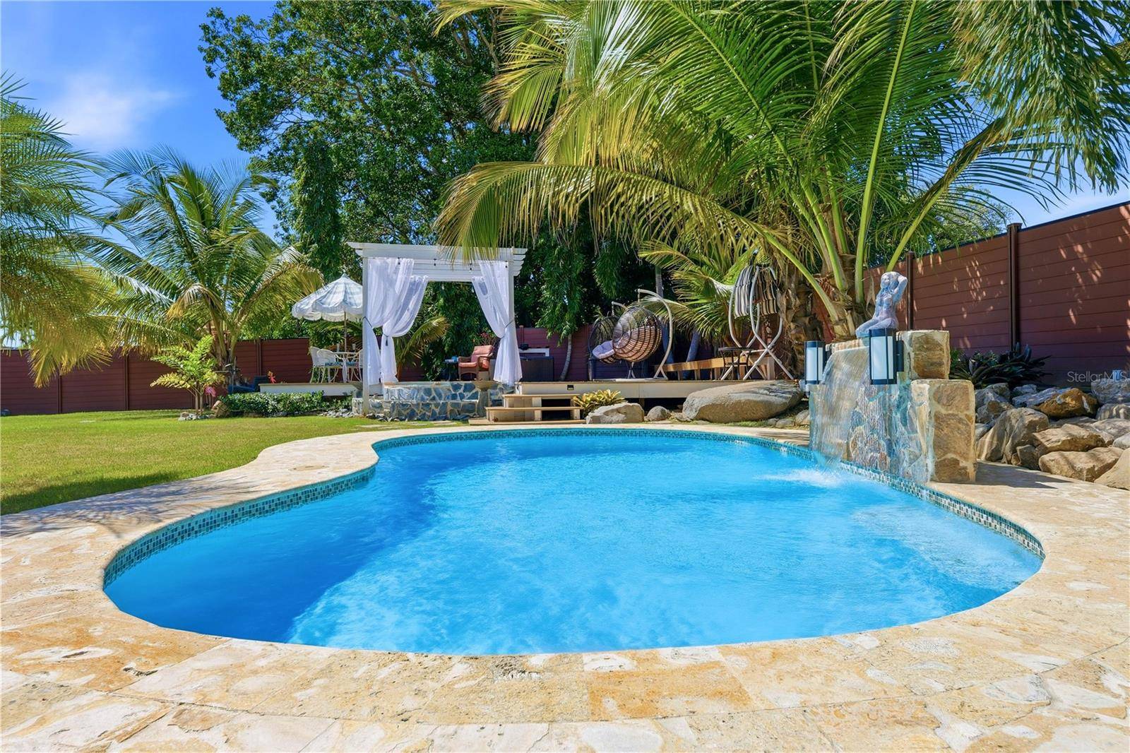 1/1A GIL BOUYET ST, Cabo Rojo, PR 00623