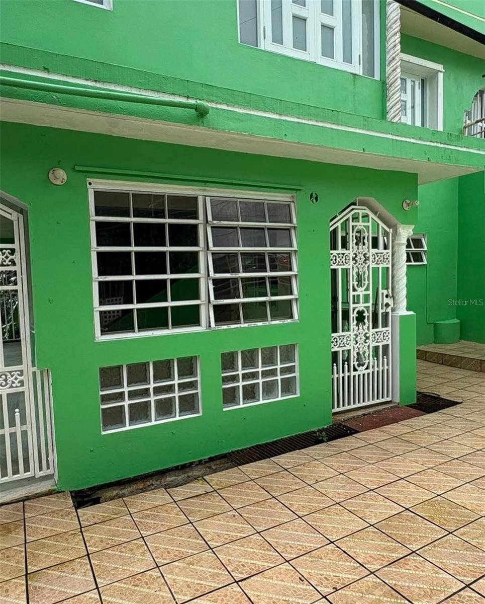 LA BARRA 105 F, Caguas, PR 00725