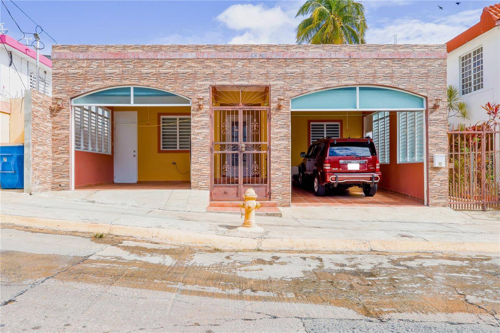 7 CALLE OPALO, Aguadilla, PR 00603